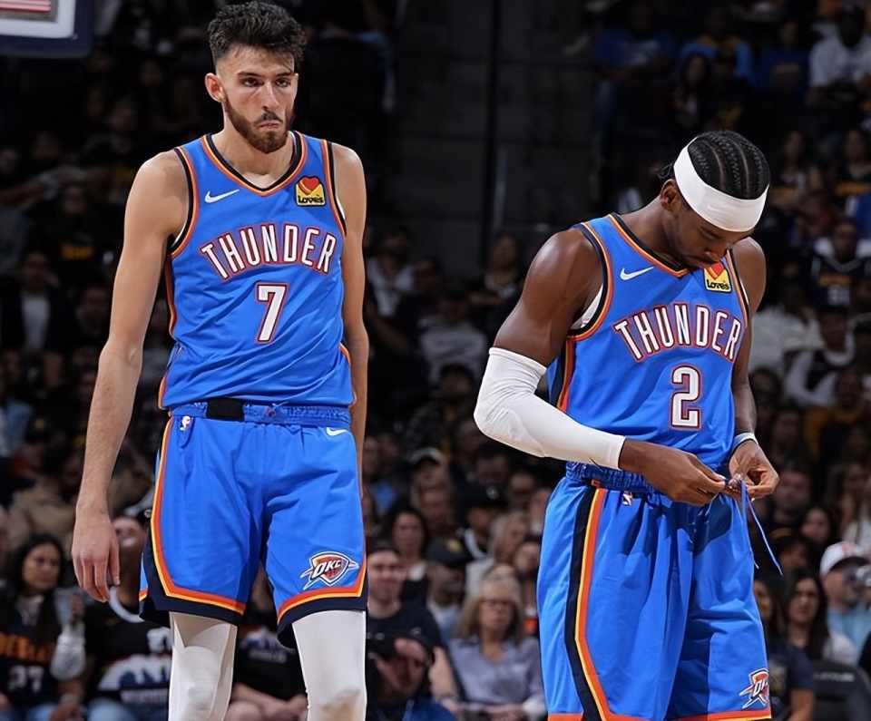 被同时补强 被同时补强